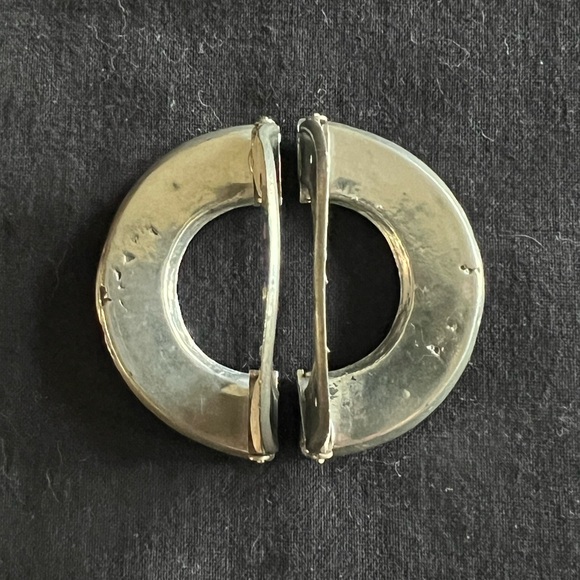 Two Vintage Dress Clips - Picture 7 of 11